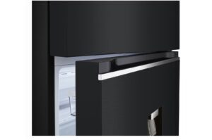 LG 493L Top Freezer Fridge view 6